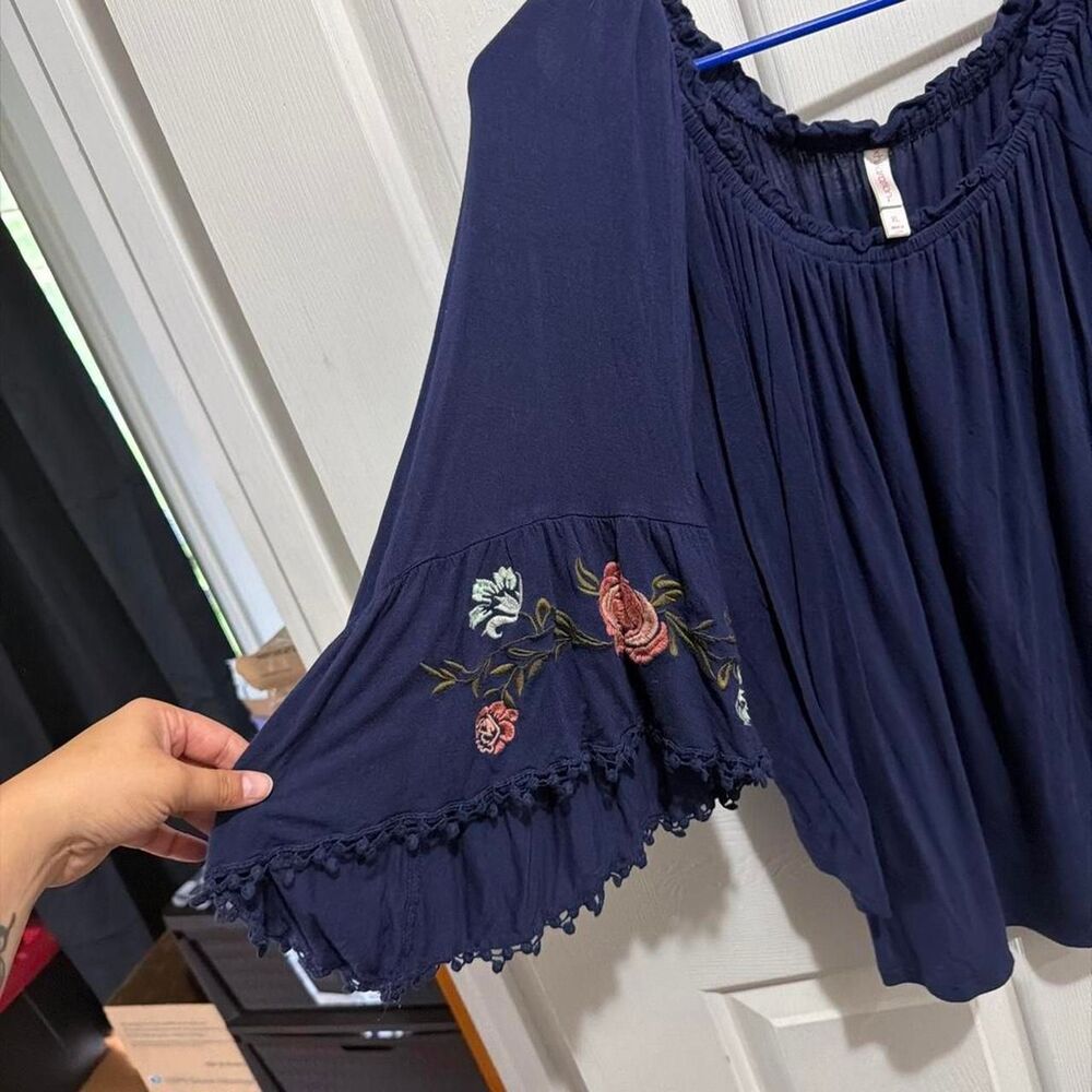 Xhilaration Women's Navy and Blue Blouse - Picture 2 of 4